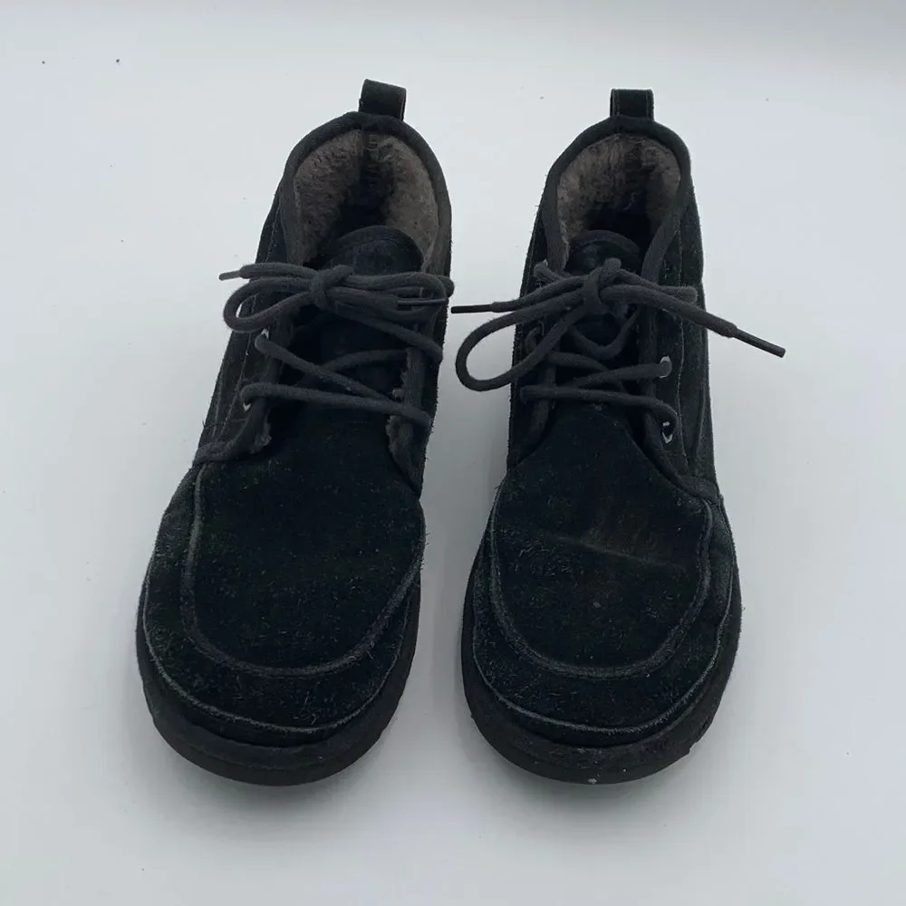 UGG Neumel Men’s Black Suede Lace-Up Chukka Boots size 11
